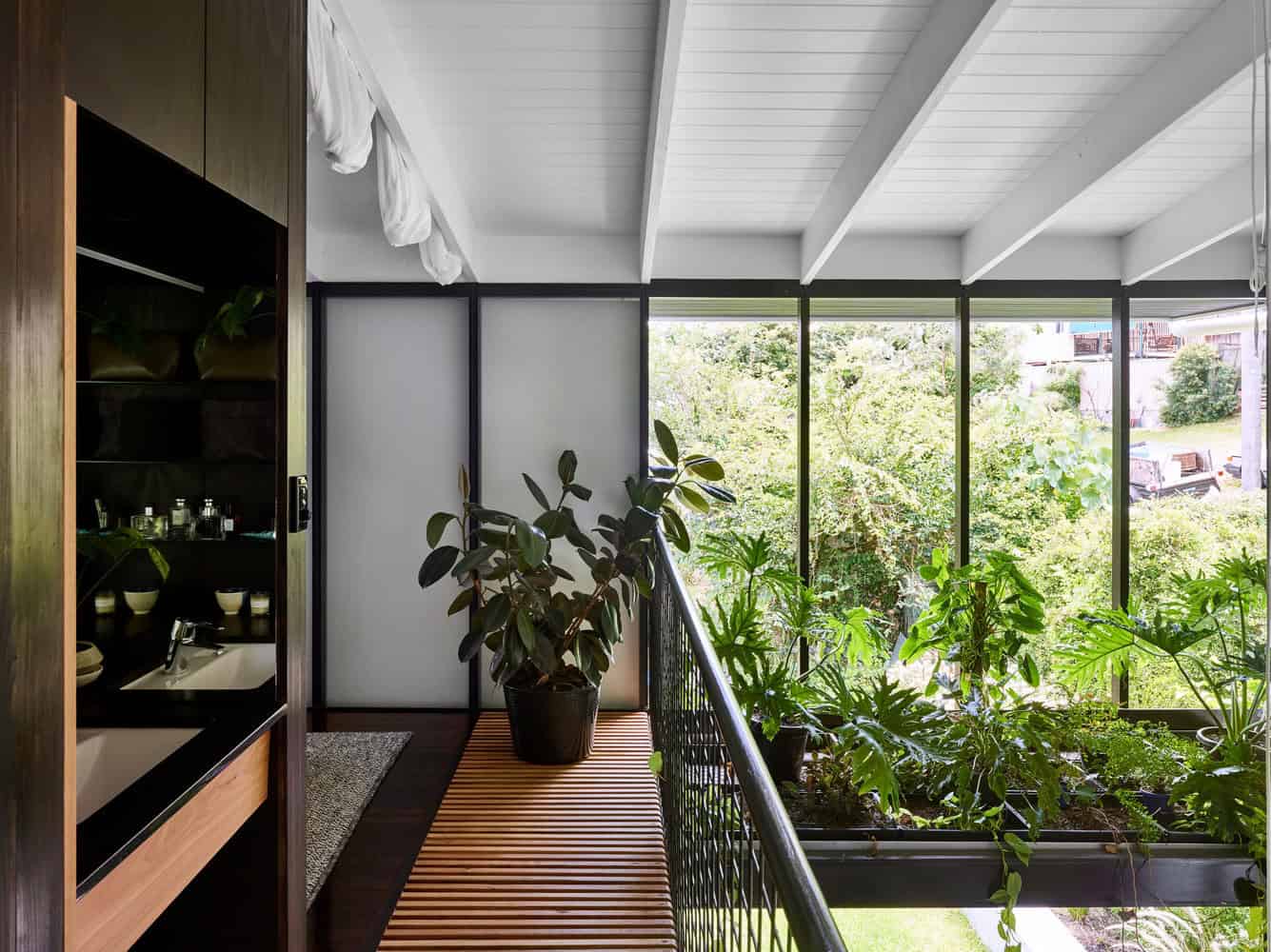 Terrarium House by John Ellway Architect in Brisbane, Australia Terrarium House by John Ellway Architect in Brisbane, Australia
