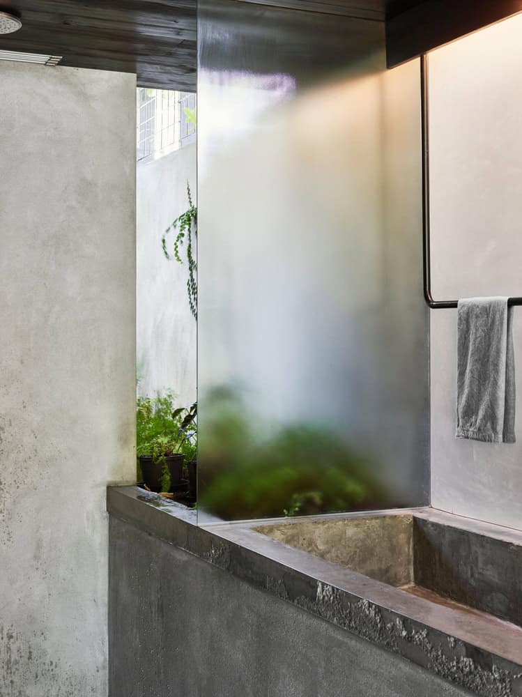 Terrarium House by John Ellway Architect in Brisbane, Australia Terrarium House by John Ellway Architect in Brisbane, Australia