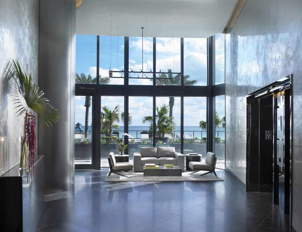 4. Grand Interior 4. Grand Interior