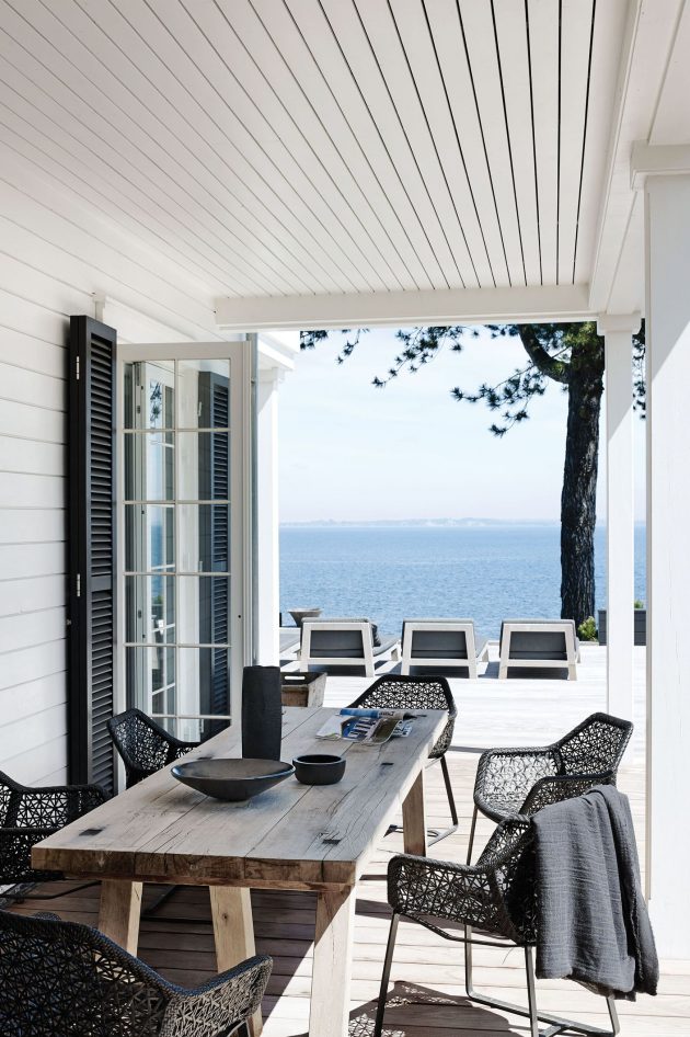 10 Breathtaking Summer House Designs You'll Absolutely Love
