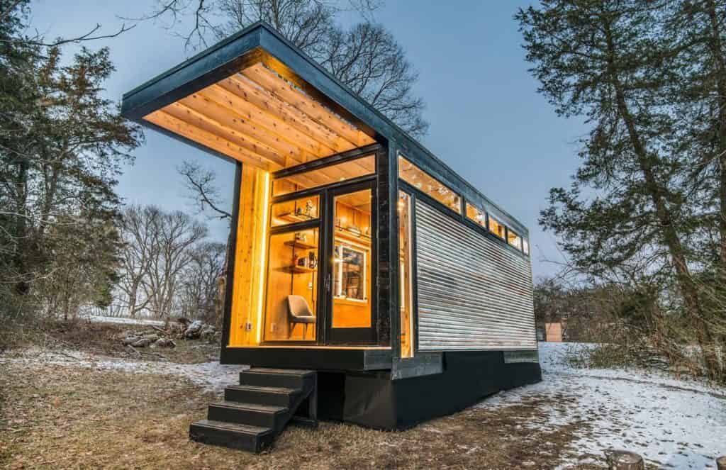 How to Stay Comfortable in a Tiny Home
