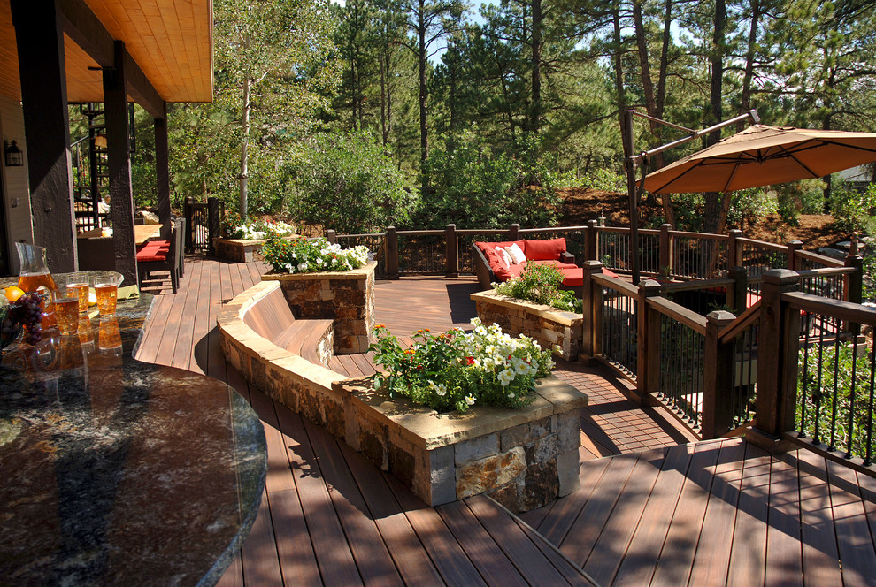 15 Awesome Southwestern Deck Designs You're Going To Adore