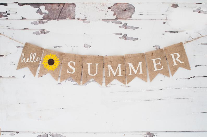 15 Incredibly Cute Handmade Summer Banner Designs For The Garden