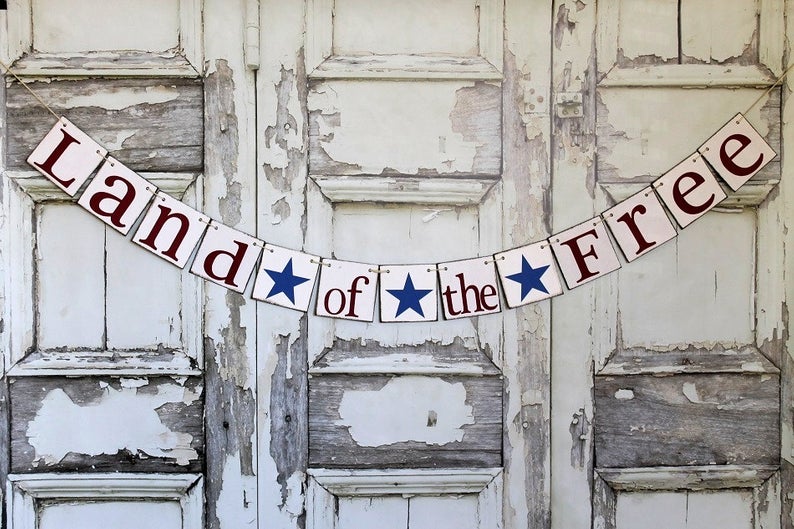 16 Festive Handmade 4th of July Banner Designs For The Perfect Backdrop