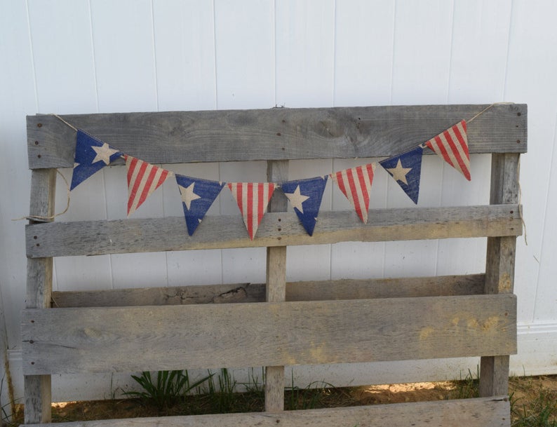 16 Festive Handmade 4th of July Banner Designs For The Perfect Backdrop