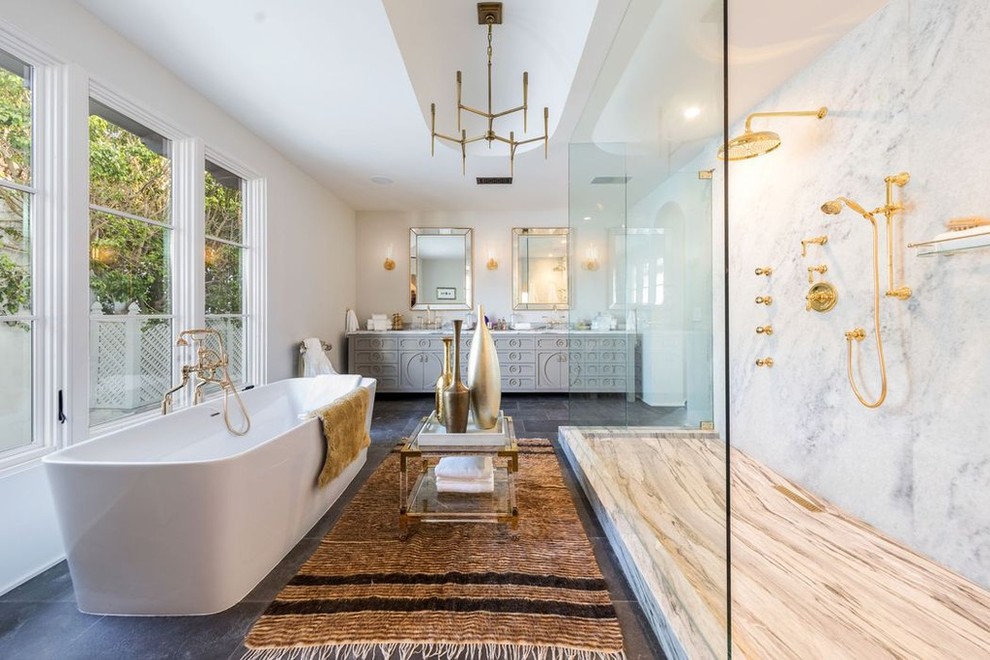 16 Impeccable Mediterranean Bathroom Interiors You Can't Resist