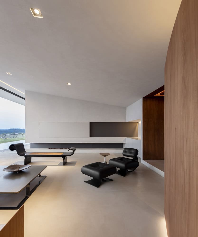 JY House by Studio Arthur Casas in Porto Feliz, Brazil JY House by Studio Arthur Casas in Porto Feliz, Brazil