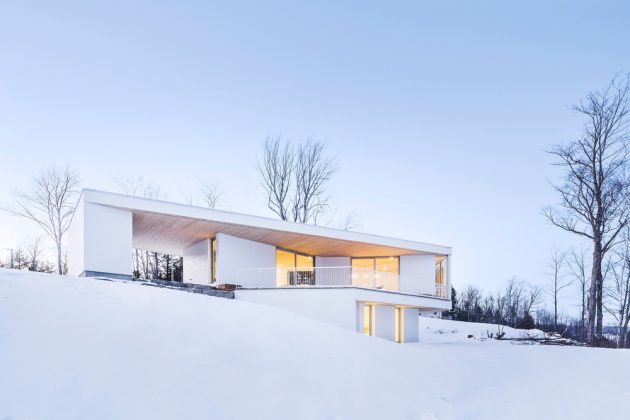 Nook Residence by MU Architecture in Mansonville, Canada