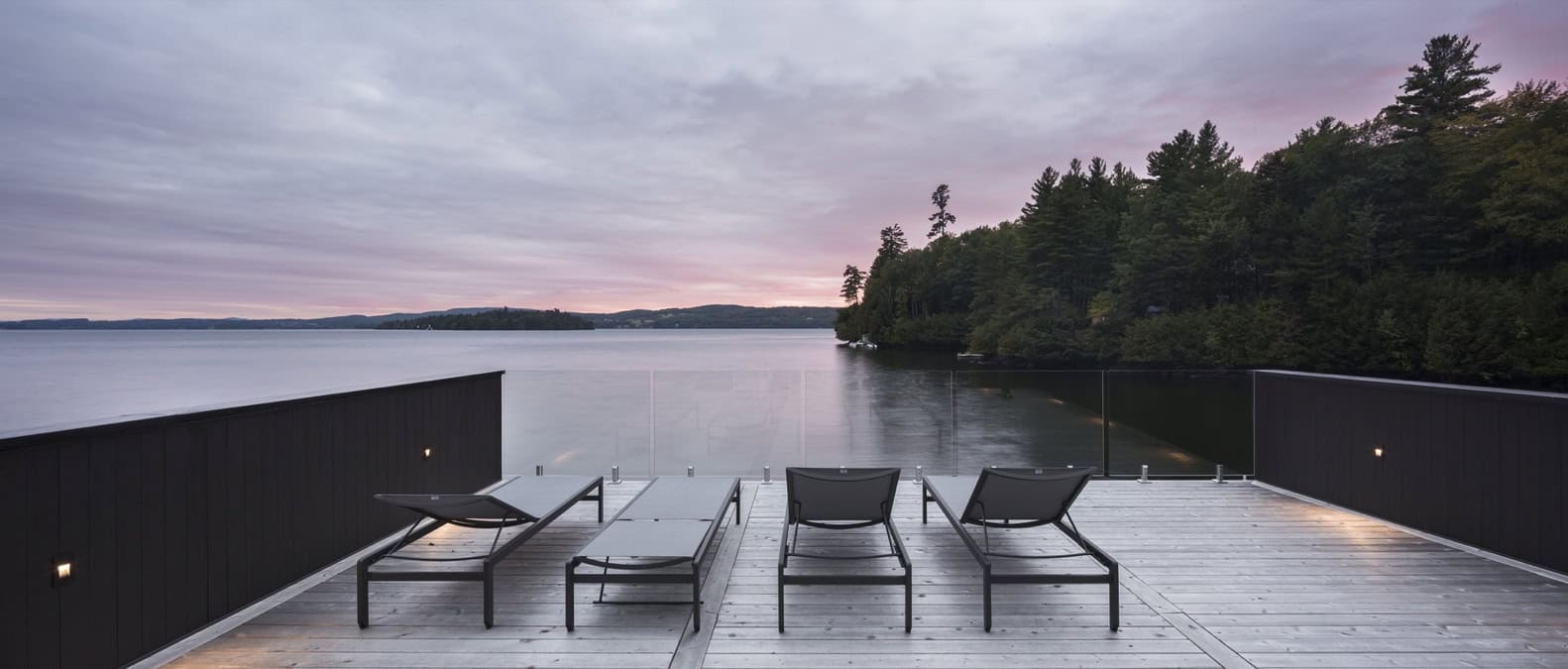 The Slender House by MU Architecture in Ogden, Canada The Slender House by MU Architecture in Ogden, Canada