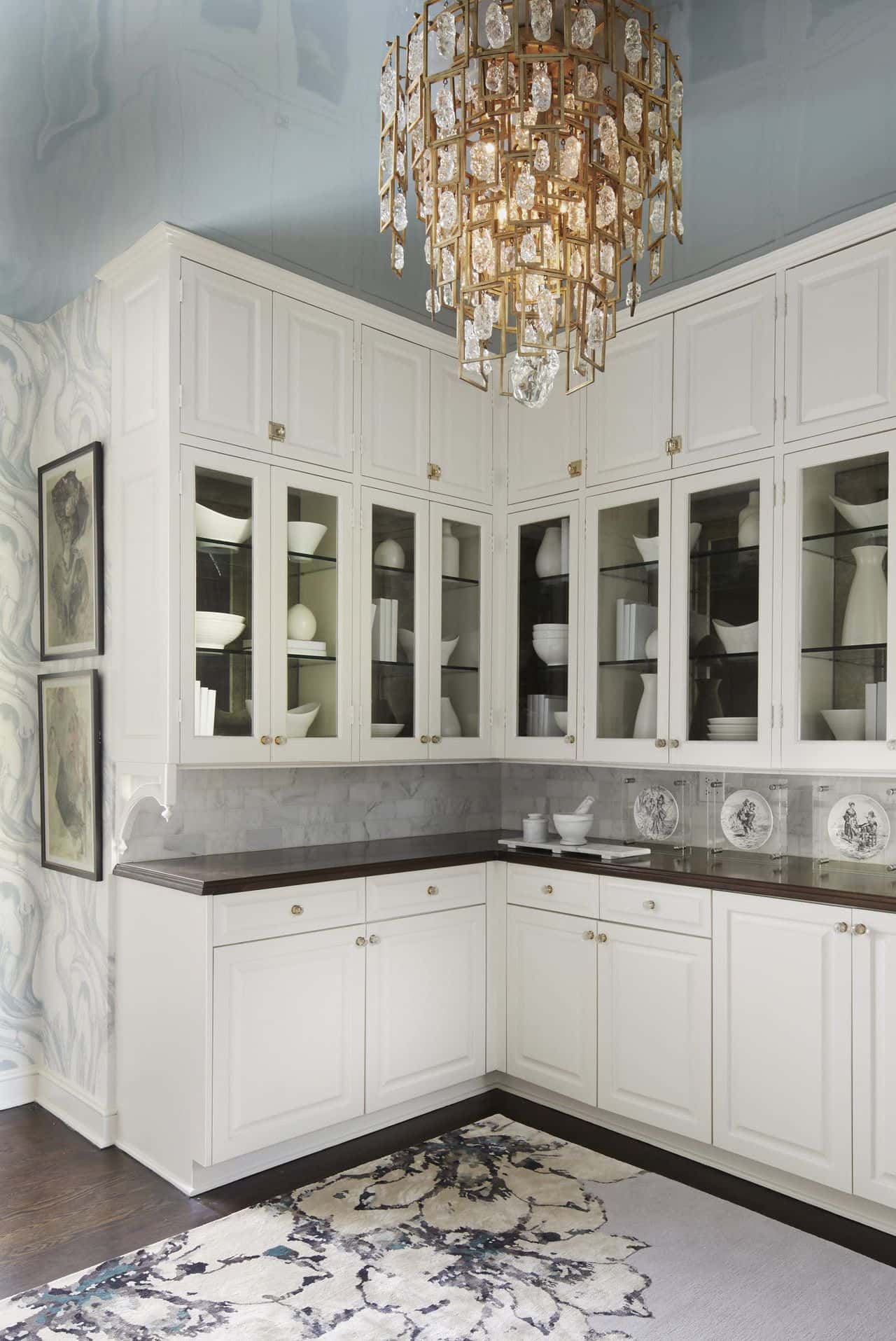 1. Light-Filled Glamour 1. Light-Filled Glamour