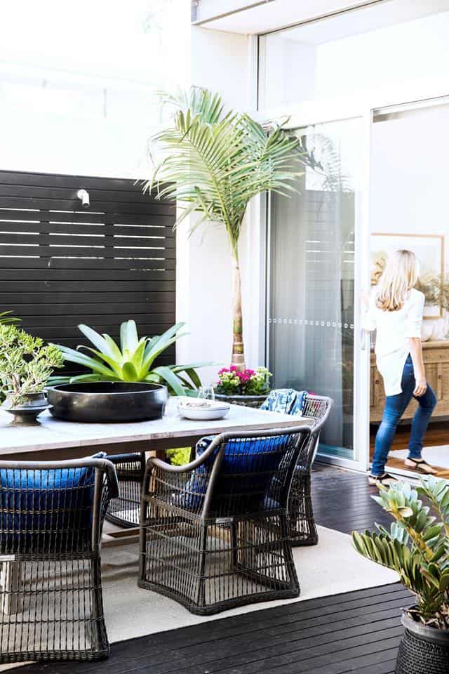 8. The Floor 8. The Floor