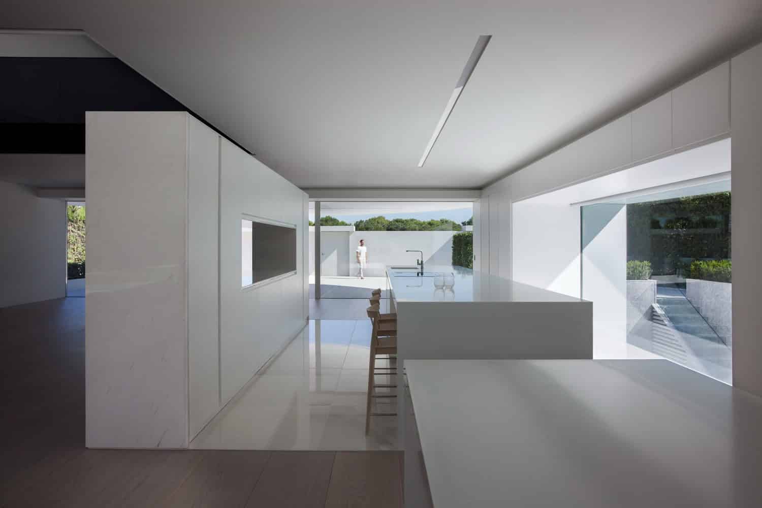 Balint House by Fran Silvestre Arquitectos in Betera, Spain Balint House by Fran Silvestre Arquitectos in Betera, Spain