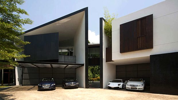 Black & White House by Formwerkz Architects in Singapore