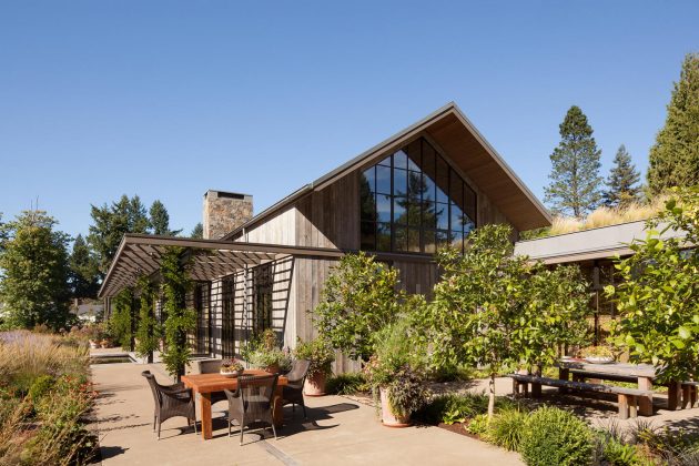 Country Garden House by Olson Kundig in Potland, Oregon