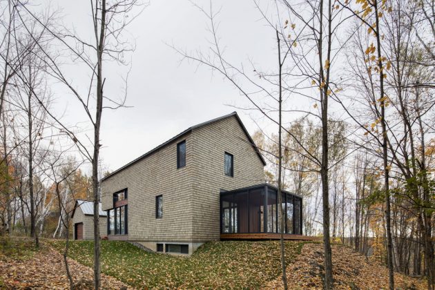 KL House by Bourgeois / Lechasseur Architectes in North Hatley, Canada
