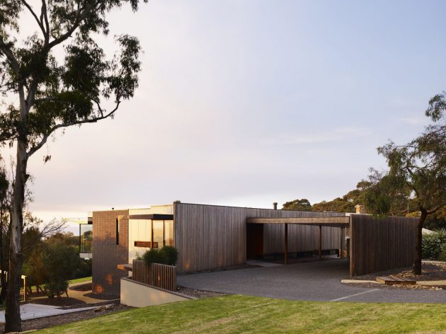 McCrae Residence by Wolveridge Architects in Melbourne, Australia