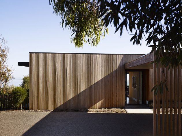 McCrae Residence by Wolveridge Architects in Melbourne, Australia