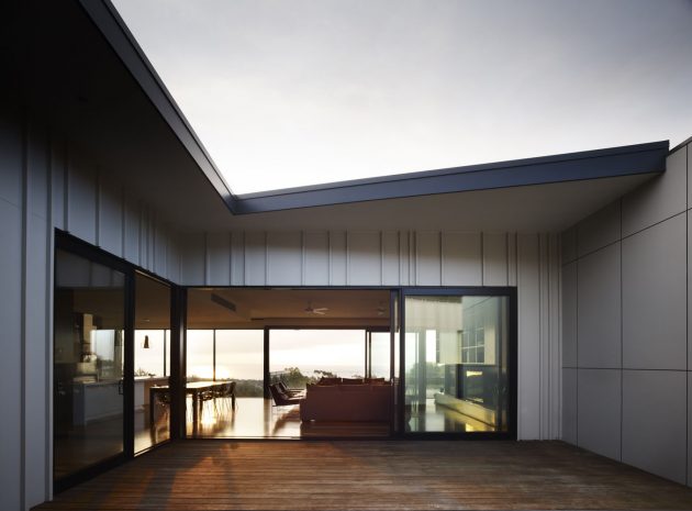 McCrae Residence by Wolveridge Architects in Melbourne, Australia