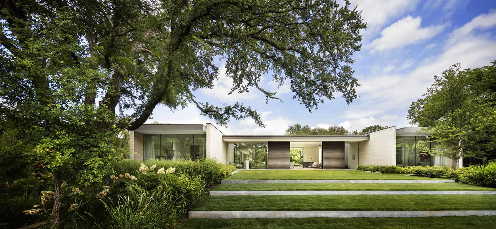 Preston Hollow Residence by Bodron+Fruit in Dallas, Texas Preston Hollow Residence by Bodron+Fruit in Dallas, Texas