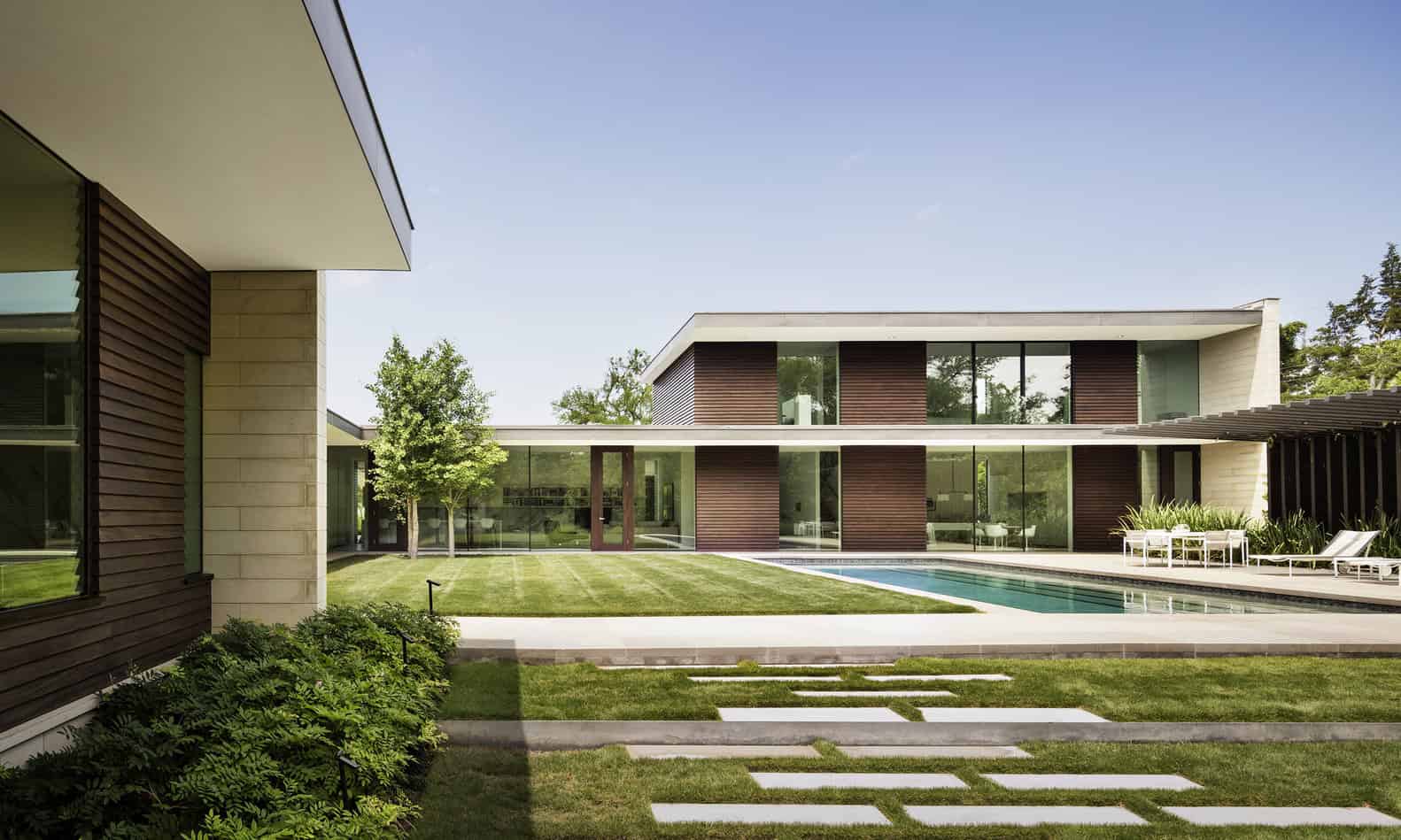 Preston Hollow Residence by Bodron+Fruit in Dallas, Texas Preston Hollow Residence by Bodron+Fruit in Dallas, Texas