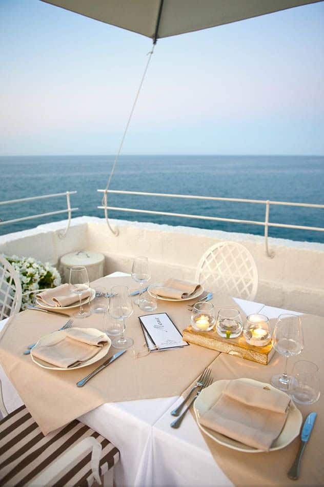 The Mediterranean Breeze Refined in a Charming Hotel in Italy The Mediterranean Breeze Refined in a Charming Hotel in Italy