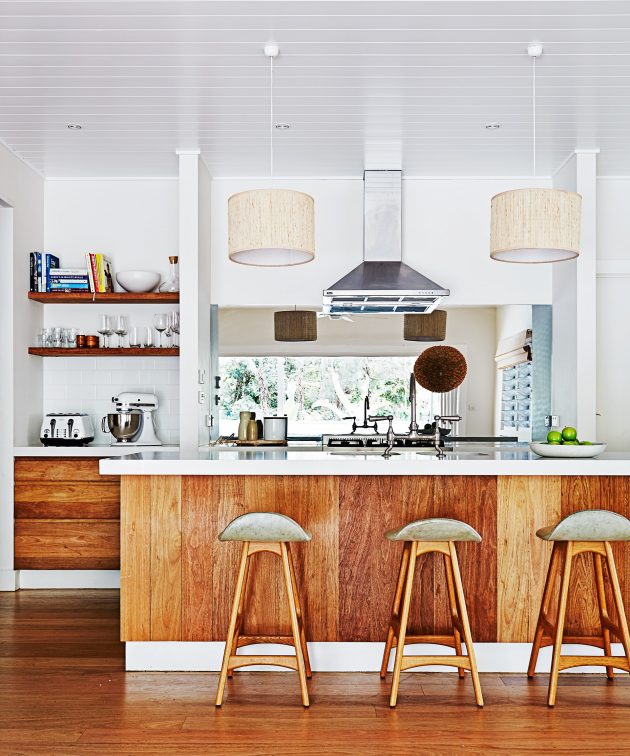 8 Tantalizing Timber Kitchens That are Timeless
