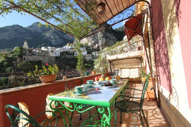 10 Magnificent Ideas To Decorate Italian Style Balcony