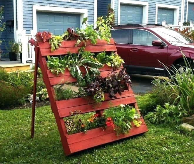 16 Tremendous DIY Garden Decorations That You Haven't Seen Before 16 Tremendous DIY Garden Decorations That You Haven't Seen Before