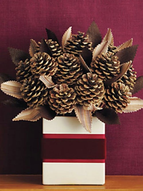 15 Impressive Pine Cone Crafts For The Upcoming Fall Season