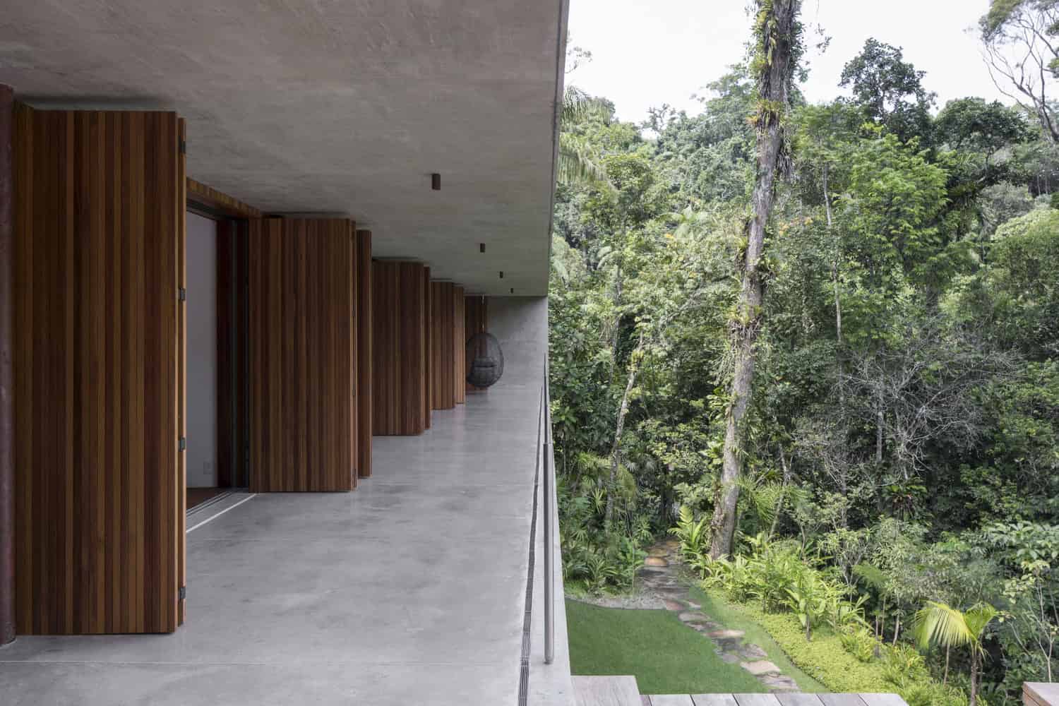 All House by Gui Mattos on Itamambuca Beach in Brazil All House by Gui Mattos on Itamambuca Beach in Brazil