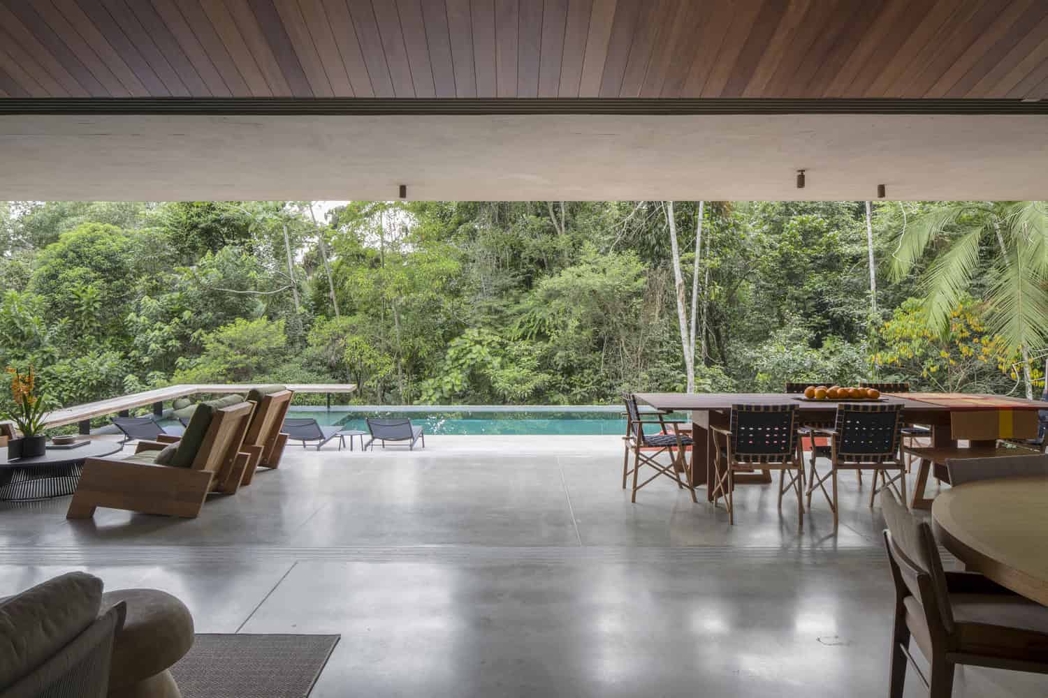 All House by Gui Mattos on Itamambuca Beach in Brazil All House by Gui Mattos on Itamambuca Beach in Brazil