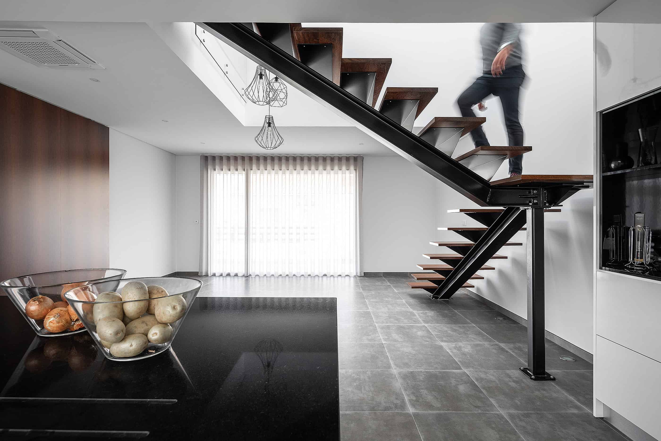 House MM by Sergio Miguel Godinho Architect in Odivelas, Portugal House MM by Sergio Miguel Godinho Architect in Odivelas, Portugal