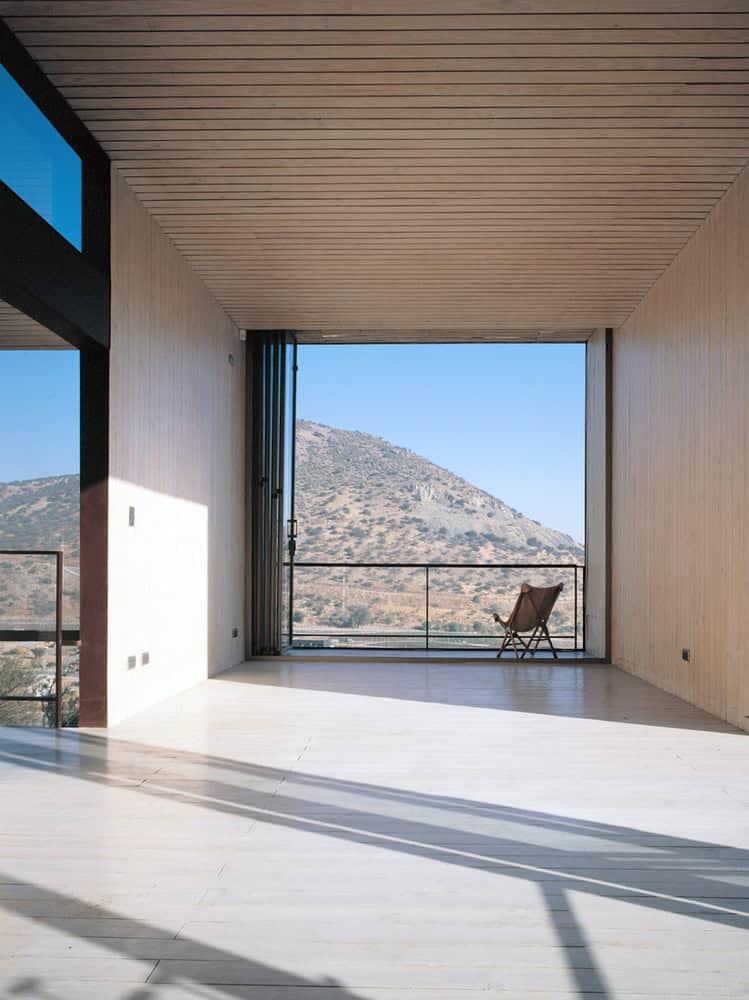 La Reserva House by Sebastian Irarrazaval in Colina, Chile La Reserva House by Sebastian Irarrazaval in Colina, Chile