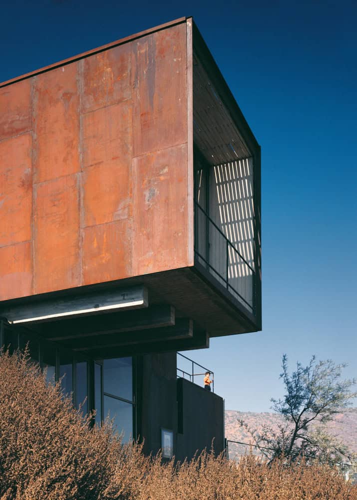 La Reserva House by Sebastian Irarrazaval in Colina, Chile La Reserva House by Sebastian Irarrazaval in Colina, Chile