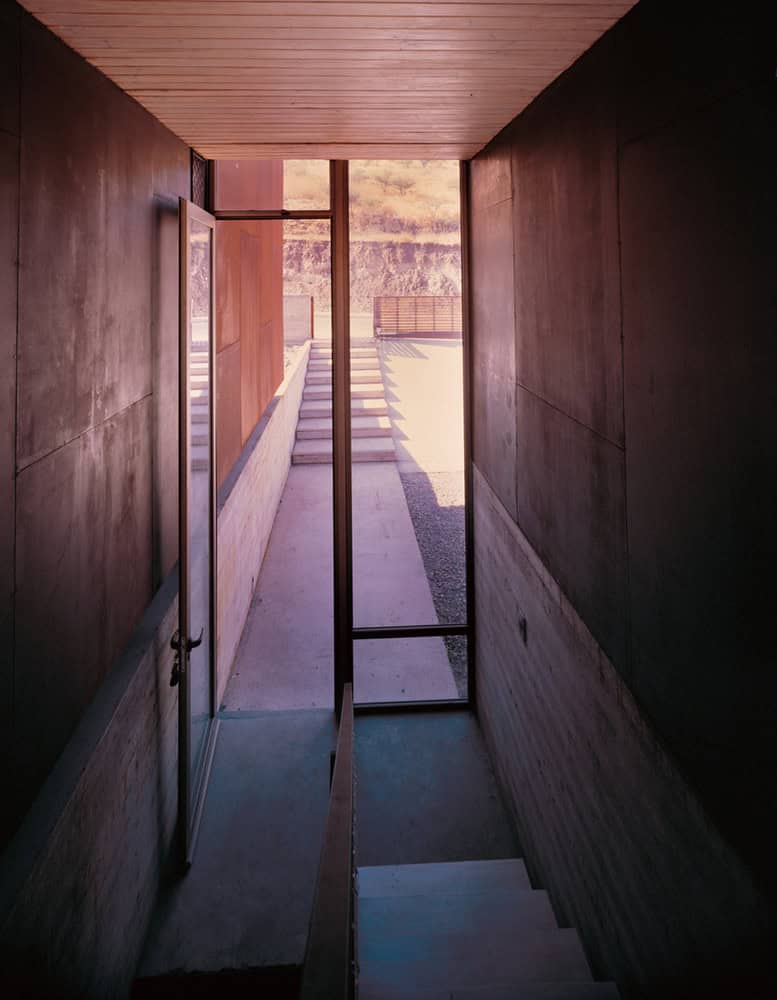 La Reserva House by Sebastian Irarrazaval in Colina, Chile La Reserva House by Sebastian Irarrazaval in Colina, Chile