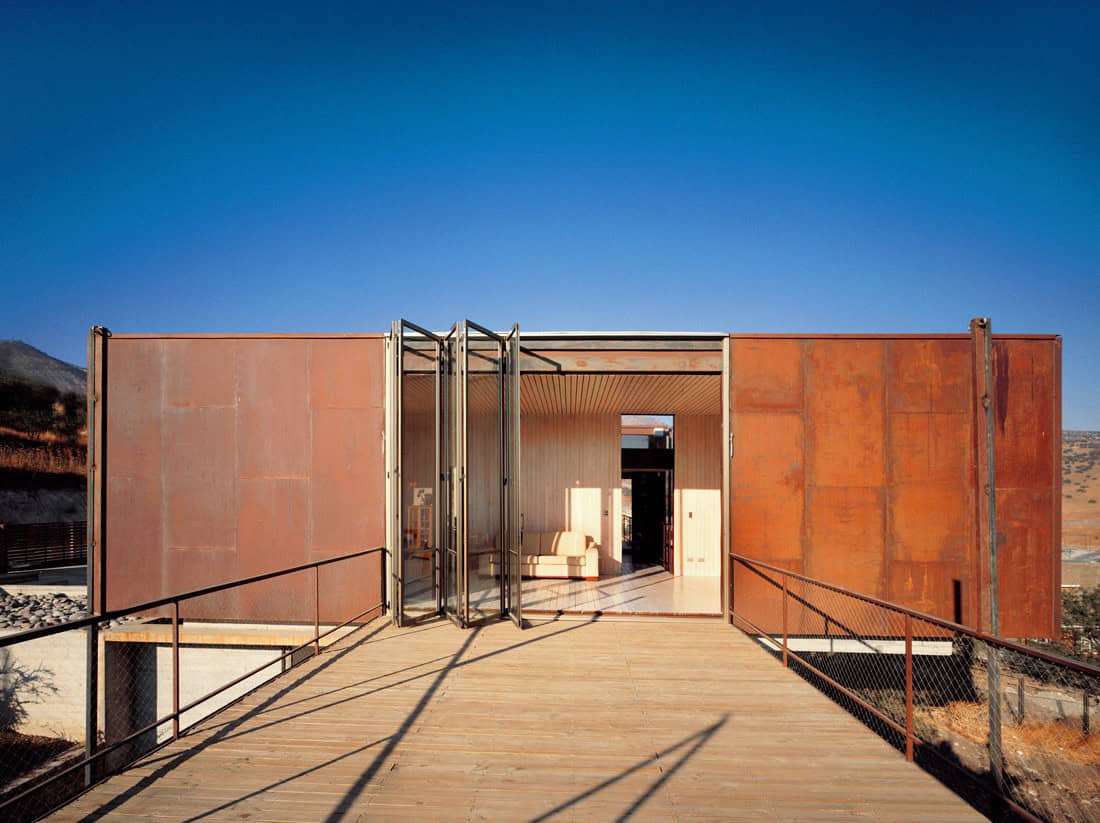 La Reserva House by Sebastian Irarrazaval in Colina, Chile La Reserva House by Sebastian Irarrazaval in Colina, Chile