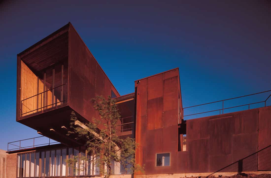 La Reserva House by Sebastian Irarrazaval in Colina, Chile La Reserva House by Sebastian Irarrazaval in Colina, Chile