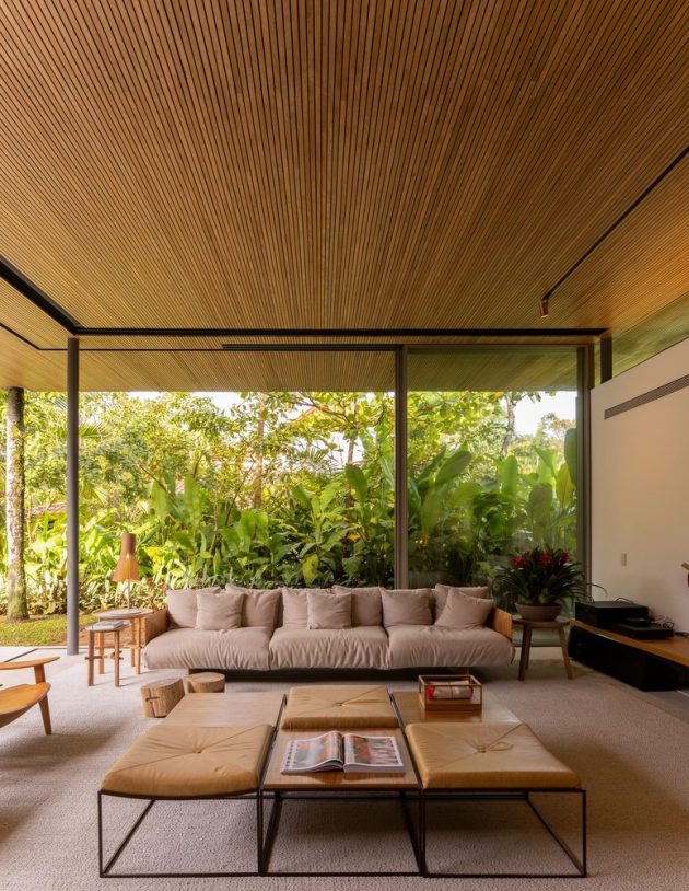 PS House by Jacobsen Arquitetura in Jardim Nancy, Brazil