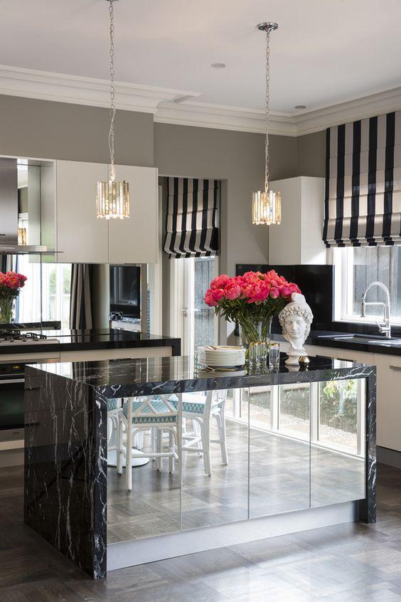 9 Kitchen Designs with Decorated Mirrors You'll Fall in Love With
