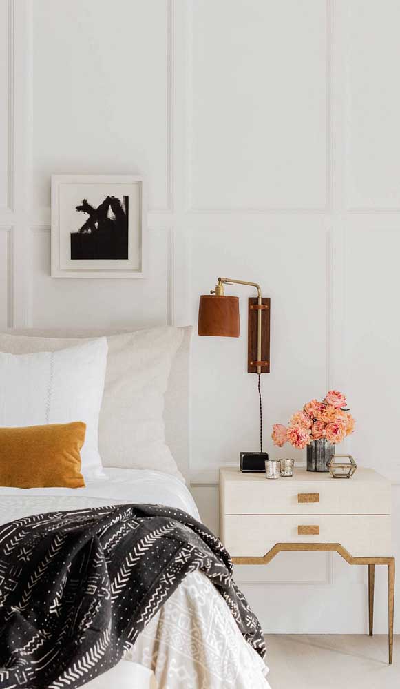 How to Choose the Perfect Nightstand & the Most Inspiring White Nightstands