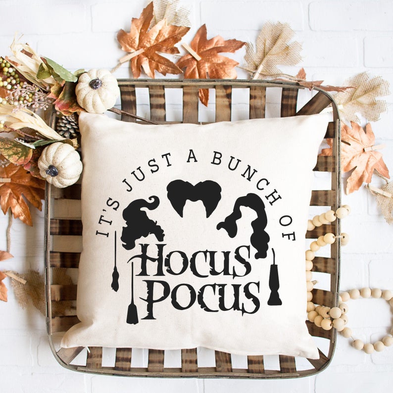 15 Spooky Handmade Halloween Pillow Designs To Add To Your Decor