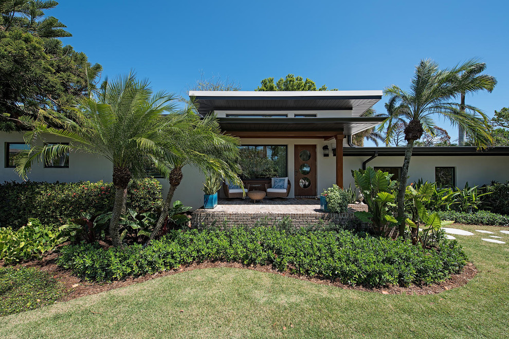 17 Perfect Tropical Exterior Designs You Will Wish Your Home Had