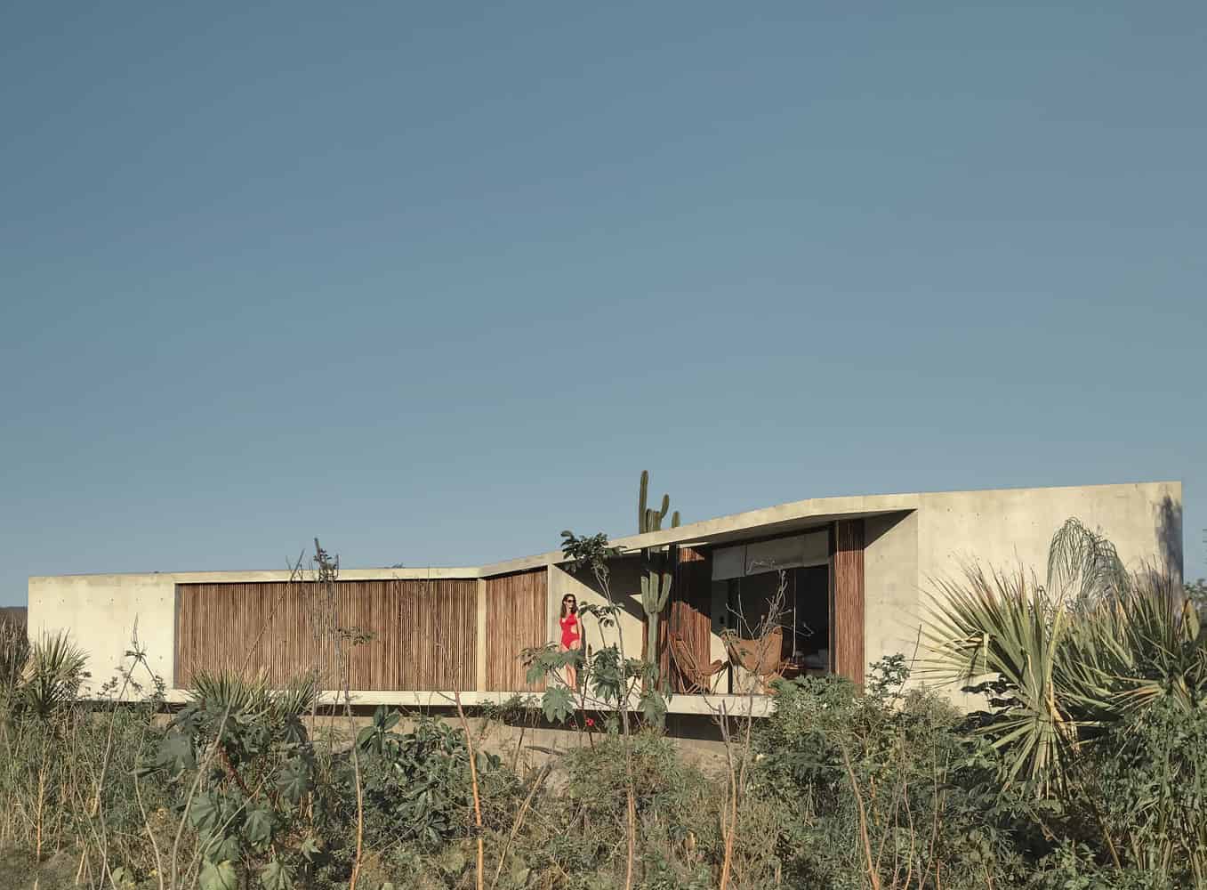 Altanera House by Taller Alberto Calleja in Puerto Escondido, Mexico Altanera House by Taller Alberto Calleja in Puerto Escondido, Mexico