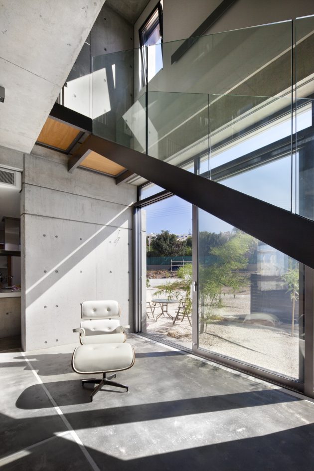 Andri & Yiorgos Residence by Vardastudio Architects and Designers in Cyprus