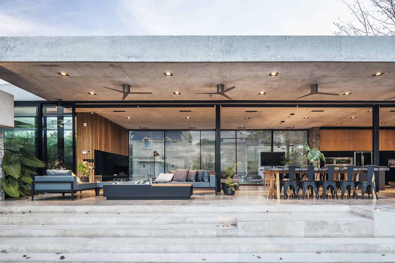 BT House evening ambiance in the gallery Evening ambiance with warm light in the deep gallery of BT House