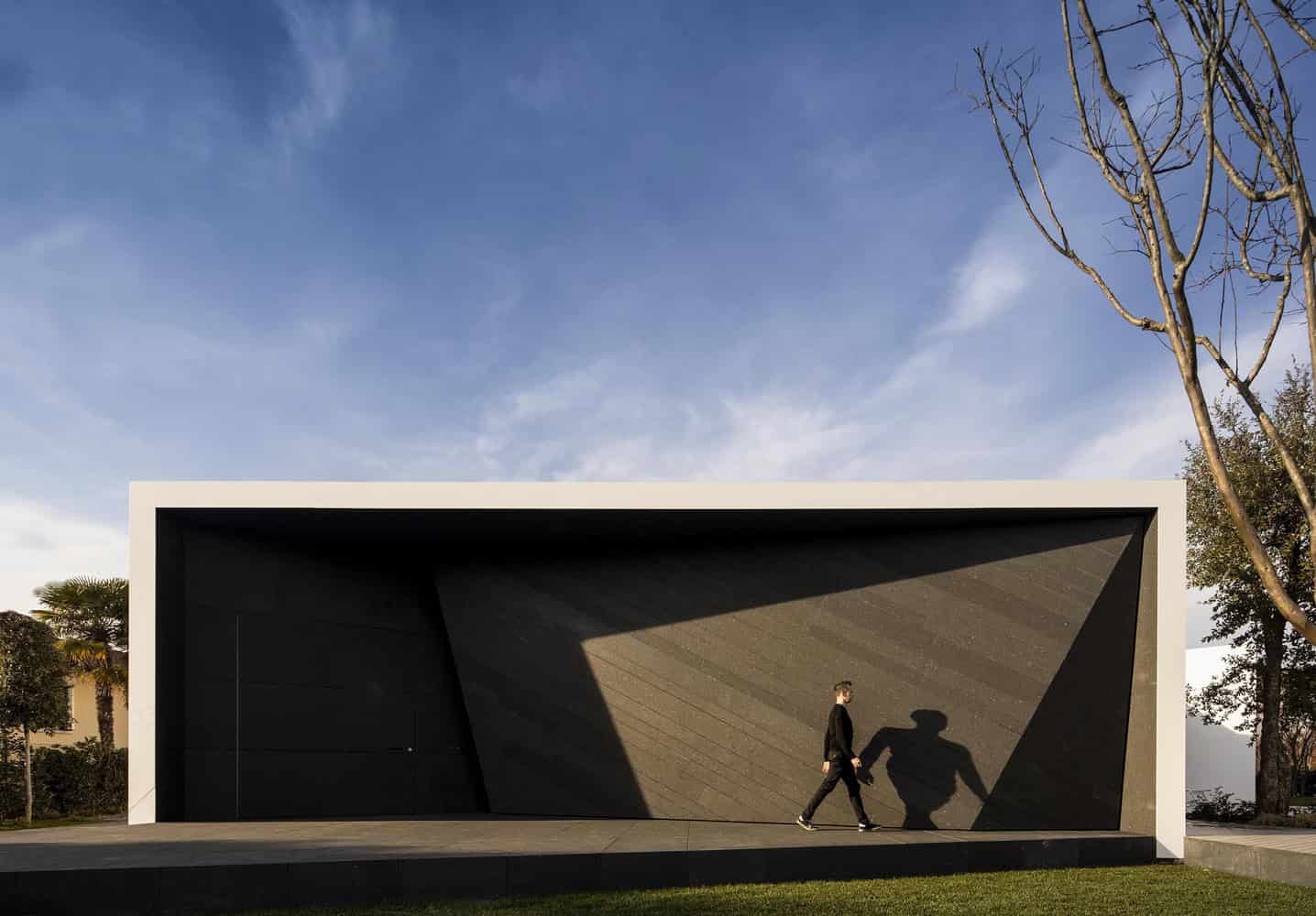 Diamond Tree by 3ndy Studio in Ponzano, Italy Diamond Tree by 3ndy Studio in Ponzano, Italy