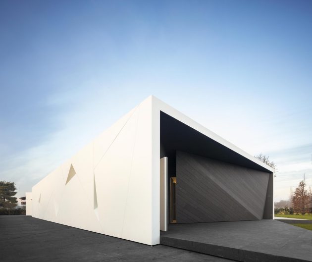 Diamond Tree by 3ndy Studio in Ponzano, Italy