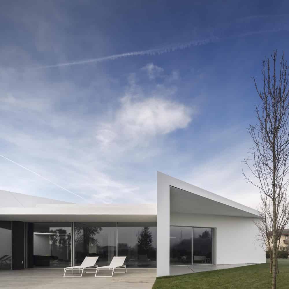 Diamond Tree by 3ndy Studio in Ponzano, Italy Diamond Tree by 3ndy Studio in Ponzano, Italy