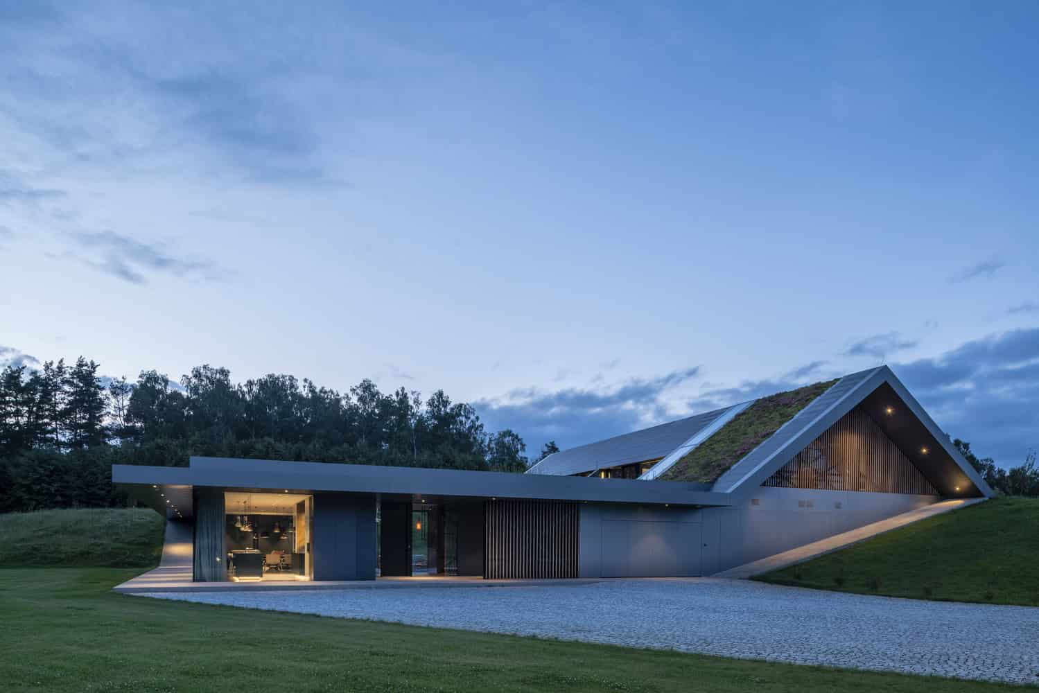 Green Line House by Mobius Architects in Warmla, Poland Green Line House by Mobius Architects in Warmla, Poland