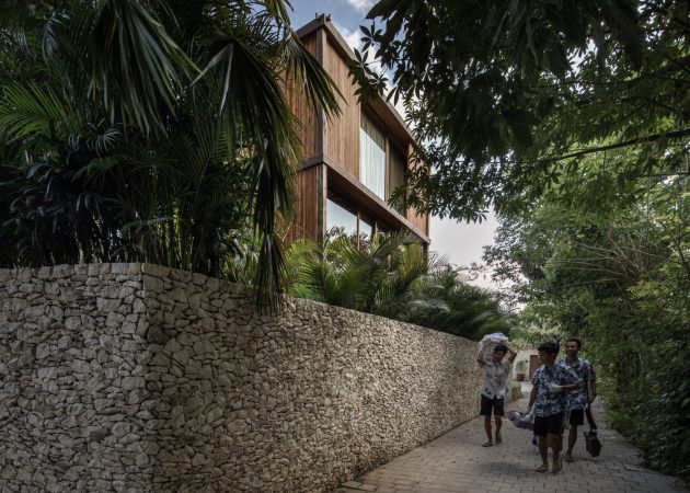 House Aperture by Alexis Dornier in Bali, Indonesia